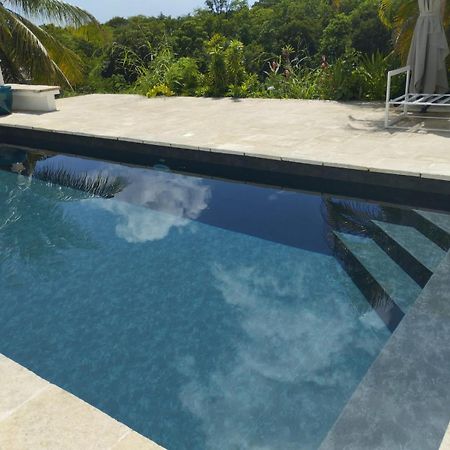 Bas De Villa Vue Mer Avec Deux Chambres Grand-Bourg  Εξωτερικό φωτογραφία