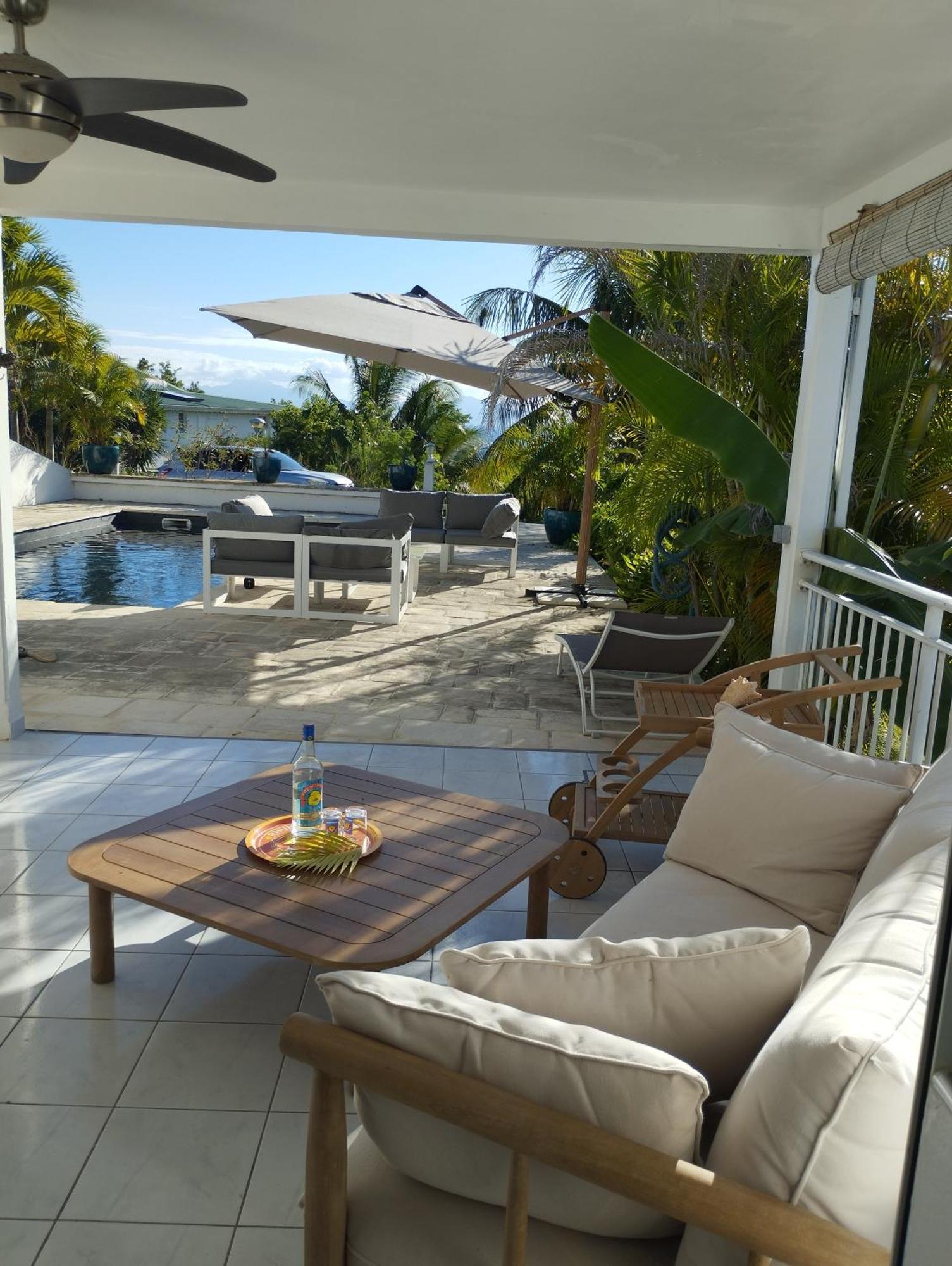Bas De Villa Vue Mer Avec Deux Chambres Grand-Bourg  Εξωτερικό φωτογραφία